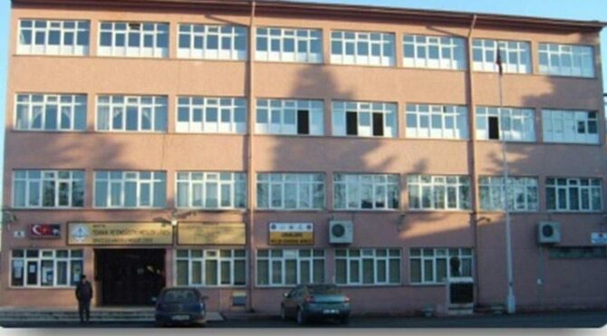 Yerle bir edilen bina tescillendi