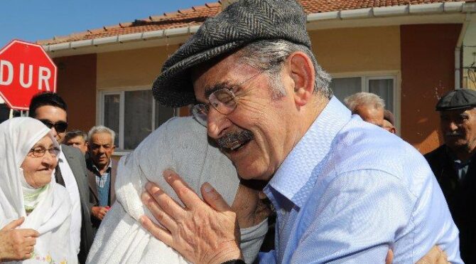 Yılmaz Büyükerşen: ‘Köylüyü yeniden milletin efendisi yapacağız’