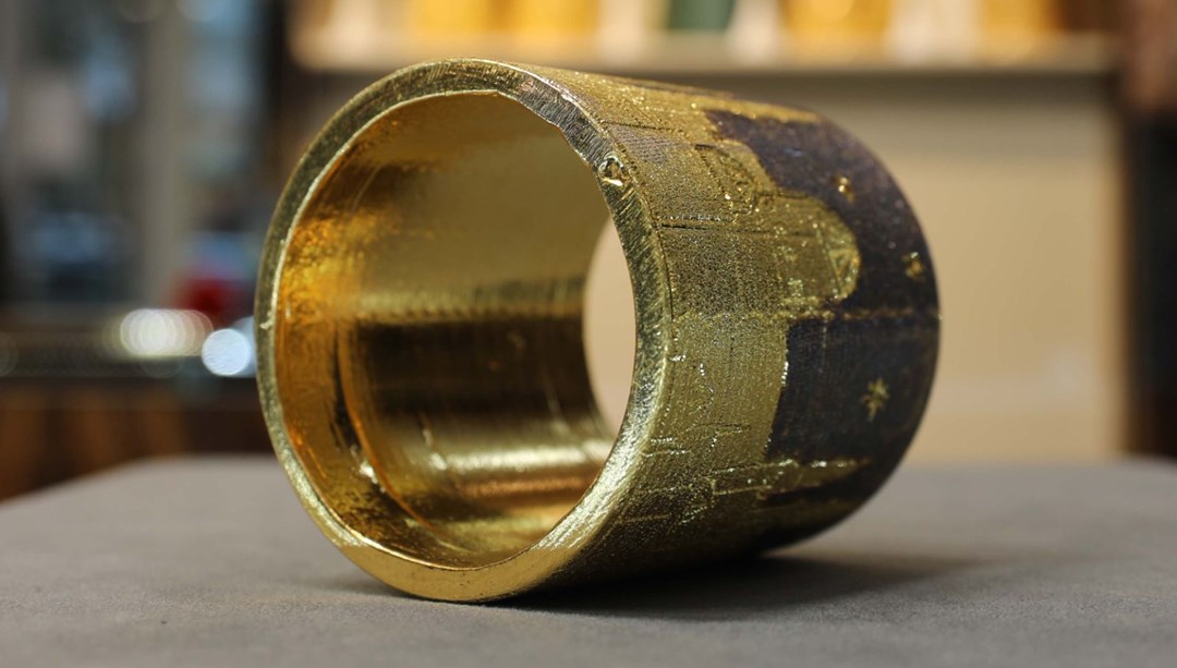 2 kilo 50 gram ağırlığında altın bilezik yaptı (Değeri 1 milyon lira)