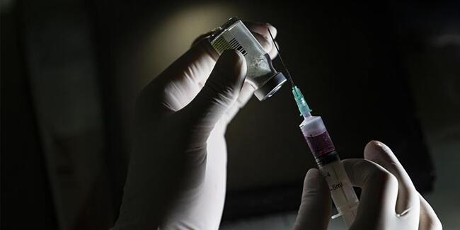 AB, koronavirüs aşı ihracatına ek sınırlama getirdi