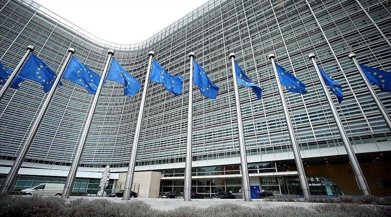 AB, Polonya'nın yargı bağımsızlığına zarar verdiği gerekçesiyle AB Adalet Divanı'na başvuruyor