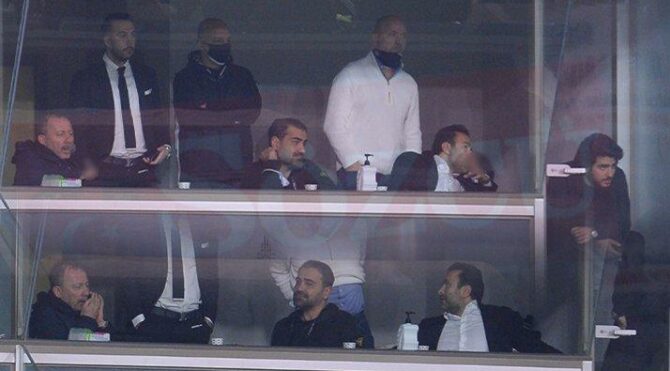 Başakşehir Beşiktaş maçında dikkat çeken kare! Sergen Yalçın’ın locadaki görüntüsü…
