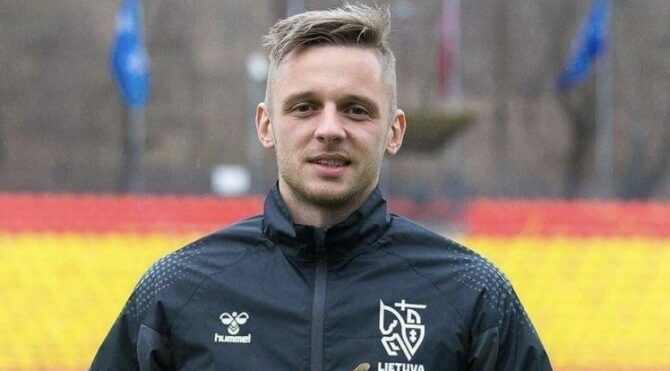 BB Erzurumspor futbolcusu Novikovas’a büyük onur