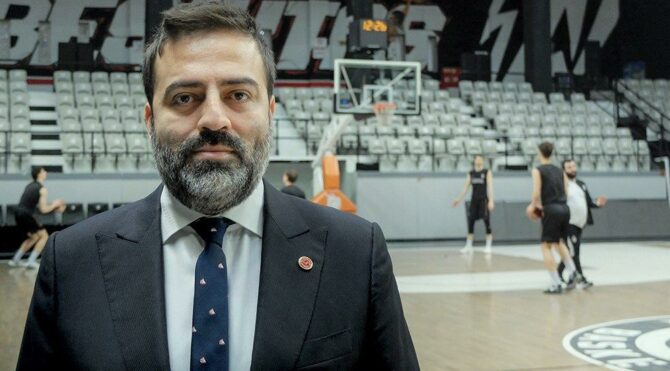 Beşiktaş Yönetim Kurulu Üyesi Umut Şenol: Kimseye karşı eğilip bükülmeden kuralları uygulayın