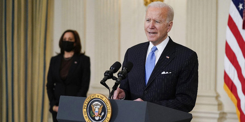 Biden: Mayıs sonuna kadar elimizde her Amerikalıya yetecek kadar aşımız olacak