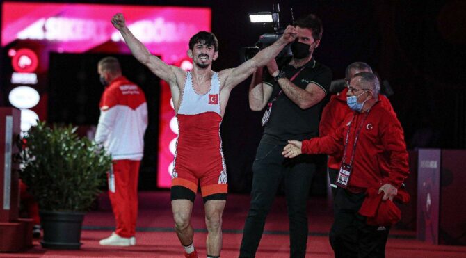 Budapeşte’de 6 madalya, 4 olimpiyat kotası