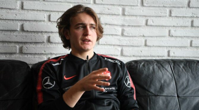 Bursaspor’dan Ali Akman kararı… Kadro dışı kaldı, CİMER’e şikayet edildi, şimdi ise…