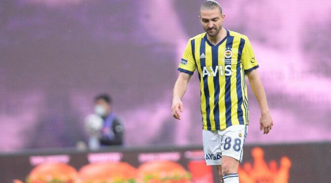 Caner Erkin ‘fişek’ gibi döndü! Derbinin gizli kahramanı…