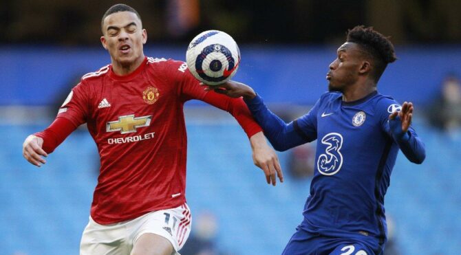 Chelsea-Manchester United maçında olay yaratan karar