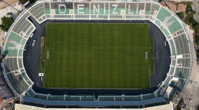 Denizli Atatürk Stadı zeminiyle örnek oluyor