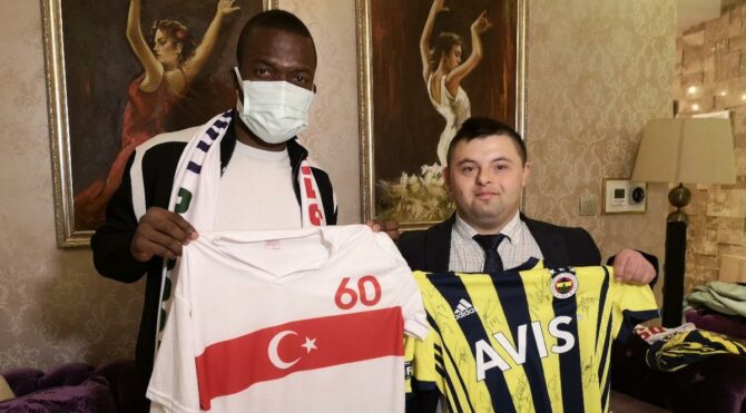 Enner Valencia’dan anlamlı ziyaret… Hayali gerçek oldu