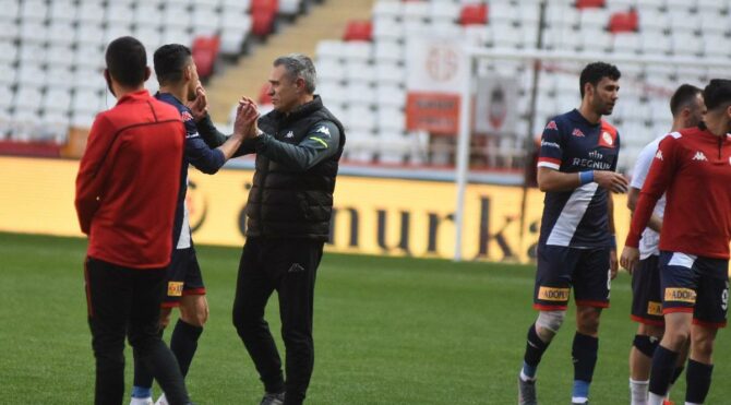 Ersun Yanal: İkinci devreye çıkarken soyunma odasında…