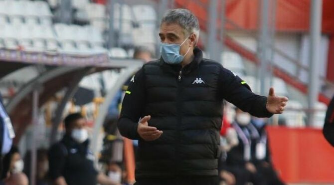 Ersun Yanal: Ofansif gücümüzü kullanmakta cömert olmalıyız