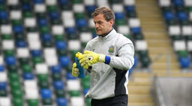 Eski Manchester United kalecisi Roy Carroll: İçmeyi bırakmasaydım ölürdüm
