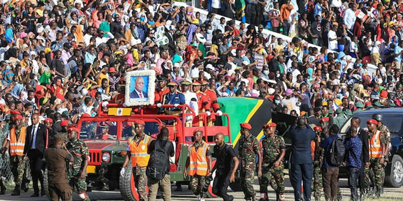 Eski Tanzanya Devlet Başkanı Magufuli'nin cenazesindeki izdihamda 4'ü çocuk 5 kişi öldü