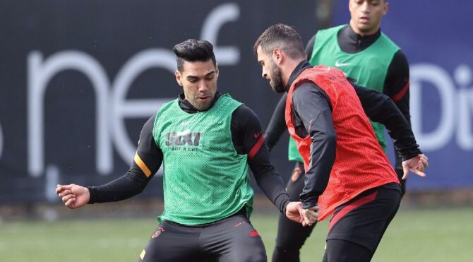 Fatih Terim Kayseri’de çift forveti düşünüyor