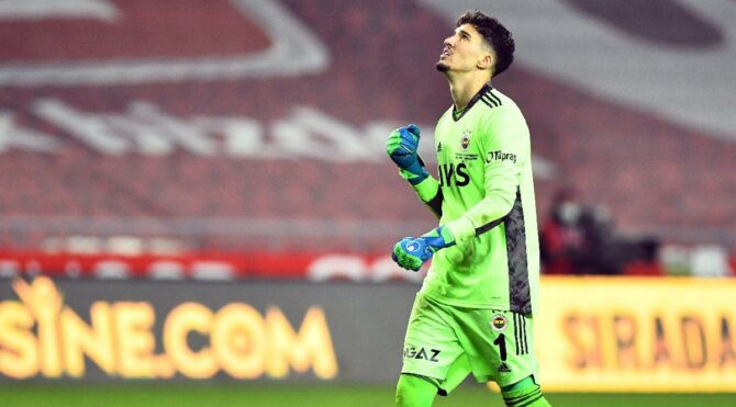 Fenerbahçe’nin yıkılmaz kalesi Altay Bayındır, değerini katladı