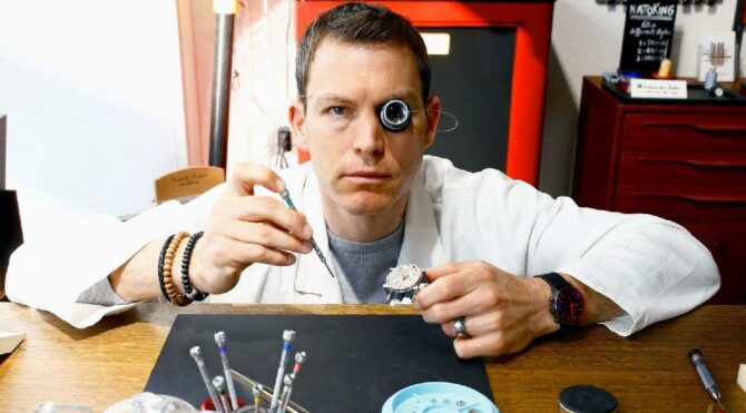 Futbolu bırakan Stephan Lichtsteiner, saatçide stajyer oldu!