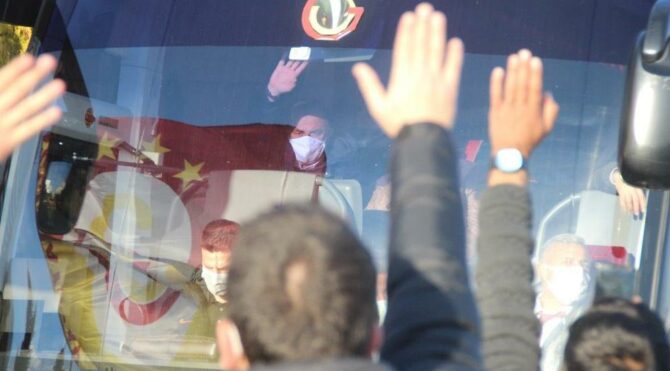 Galatasaray’ı Kayseri’de taraftarı karşıladı