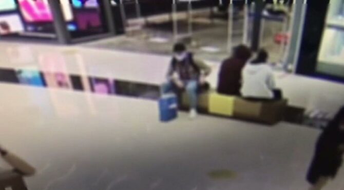 Galatasaray’ın yıldızı Mohammed’in çantasının çalınma anı kamerada 