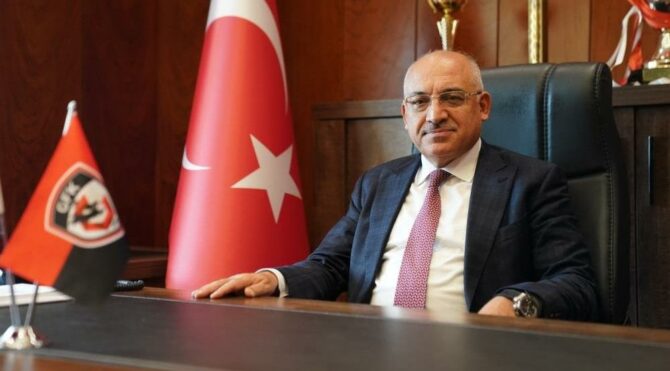 Gaziantep FK Başkanı Mehmet Büyükekşi gözünü ilk 5’e dikti