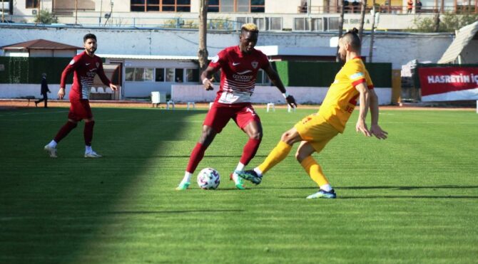 Hatayspor Kayserispor maçında dört gol, bir kırmızı kart
