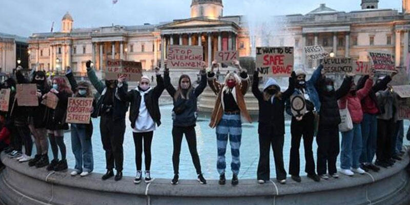 İngiltere'yi karıştıran protesto! Polis şefine istifa çağrısı