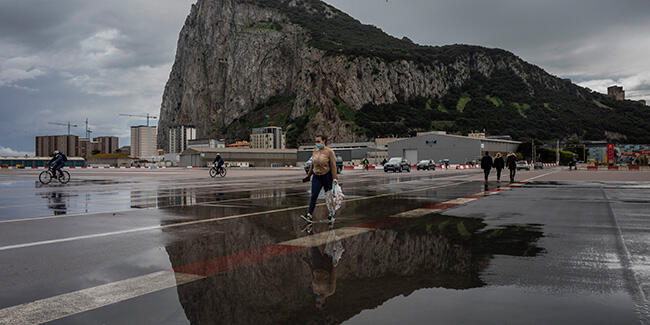 Kovid-19'a karşı aşılamayı tamamlayan Cebelitarık tam normalliğe geçiyor