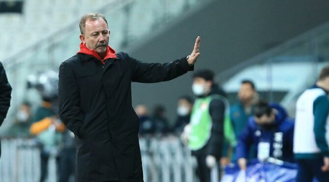 Lider Beşiktaş’ın kader ayı! 24 günde 7 maç