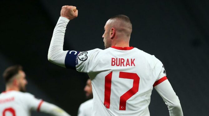 Lille’den Burak Yılmaz için Türkçe paylaşım