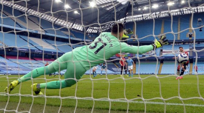 Manchester City’nin inanılmaz serisini Manchester United bitirdi