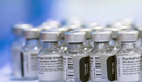 Pfizer'dan sevindiren haber: Aşı asemptomatik vakalarda yüzde 94 etkili