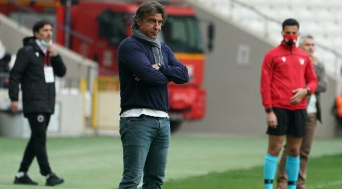 Ricardo Sa Pinto’dan Mirallas’a eleştiri