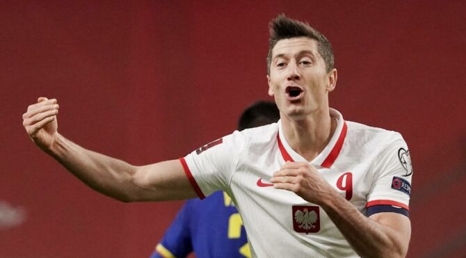 Robert Lewandowski sakatlandı