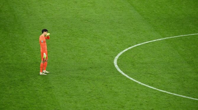 Sevilla kalecisi Bono uzatmalarda kalesini terk etti ve… ‘Bu normal değil’