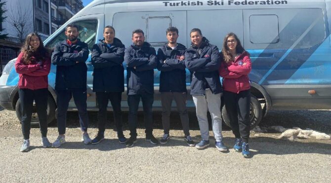 Snowboard Milli Takımı’ndan Bulgaristan’da 3 madalya