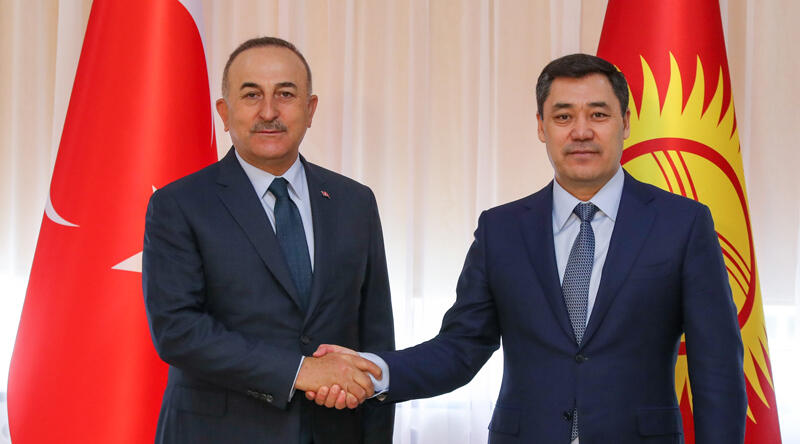 Son dakika... Dışişleri Bakanı Çavuşoğlu Kırgızistan'da