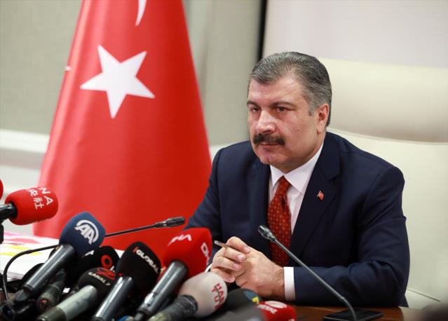 Son Dakika: Türkiye'de 22 Mart günü koronavirüs nedeniyle 117 kişi vefat etti, 22 bin 216 yeni vaka tespit edildi