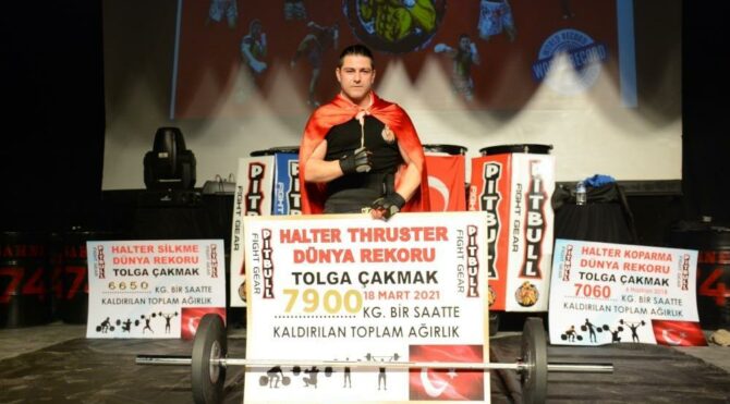 Tolga Çakmak adını Guinness Rekorlar Kitabı’na yazdırdı
