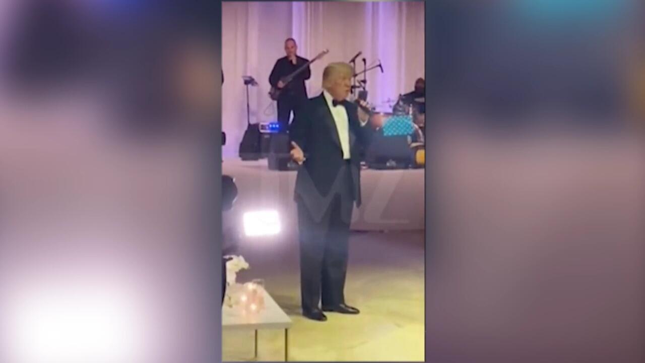 Trump düğünde ortaya çıktı!
