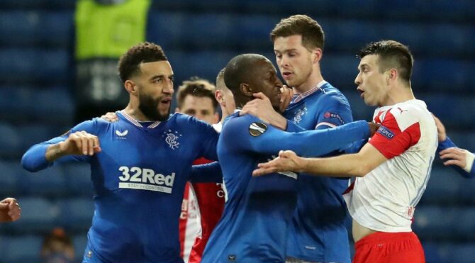 UEFA Avrupa Ligi maçında ırkçı saldırı… ‘Çok kızgınım’