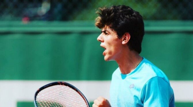 Yankı Erel Rusya’da zirvede