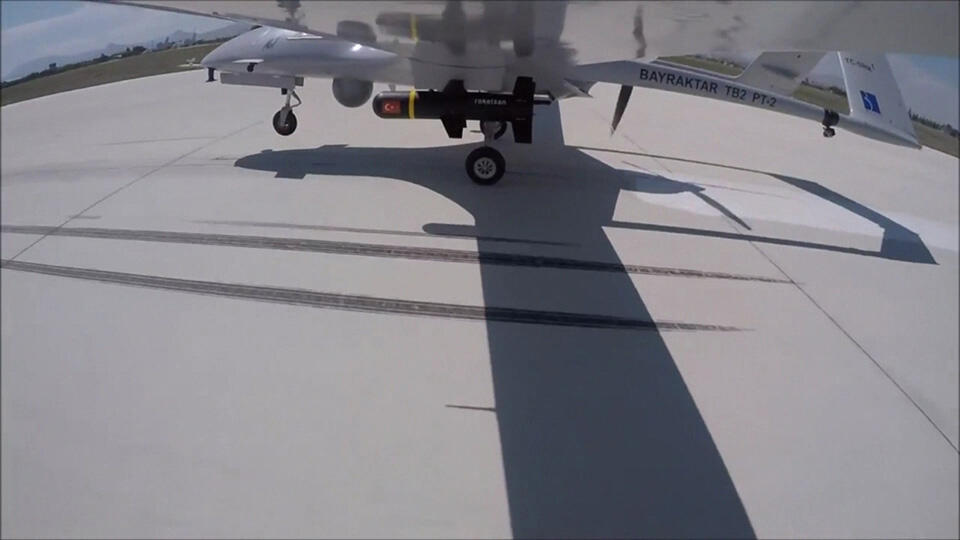 Yunanistan Türk İHA'larına karşı 2 İHA kiraladı