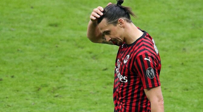 Zlatan Ibrahimovic İsveç Milli Takımı’na dönüyor