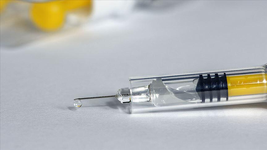 AB, Pfizer-BioNTech ile 1,8 milyar dozluk yeni aşı kontratı için görüşmelere başladı