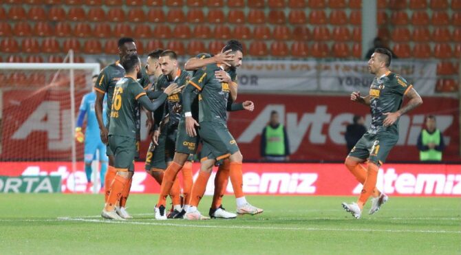 Alanyaspor’dan süper geri dönüş! Denizlispor’u ateşe attı