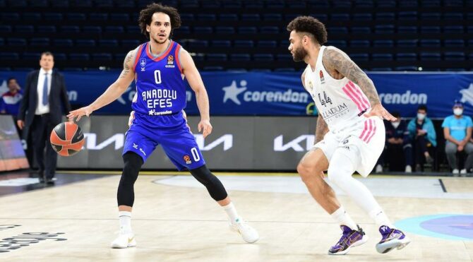 Anadolu Efes’ten Real Madrid’e dev fark! Seride 1-0 öne geçti