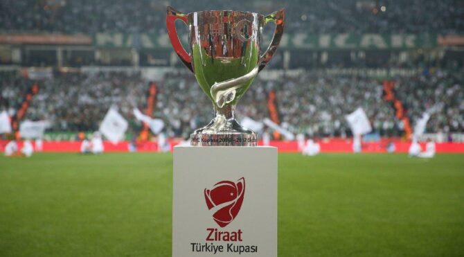 Antalyaspor ve Beşiktaş arasındaki Türkiye Kupası finali İzmir’de!