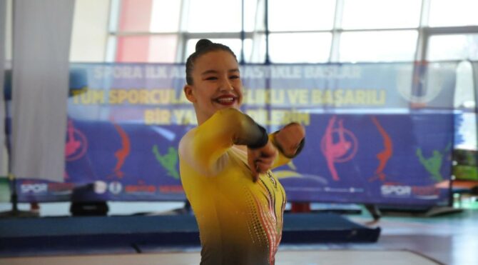Ayşe Begüm Onbaşı sezona 3 Türkiye şampiyonluğu ile başladı