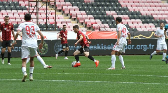 Balıkesirspor, Eskişehirspor’u deplasmanda yendi, nefes aldı
